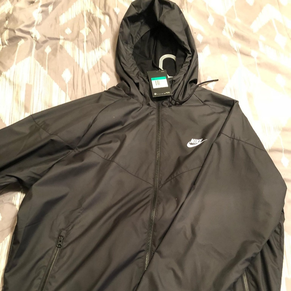 Nike windbreaker
